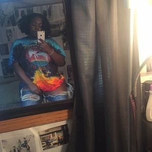 Meet your Posher, Anissa